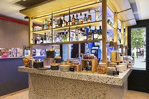 Oh La La! Hotel bar - Paris Bastille