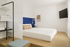 Oh La La! Hotel bar - Paris Bastille