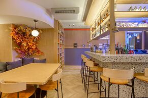 Oh La La! Hotel bar - Paris Bastille