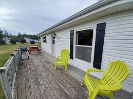 Anne's Windy Poplars Cottage Resort