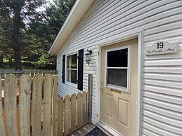 Anne's Windy Poplars Cottage Resort