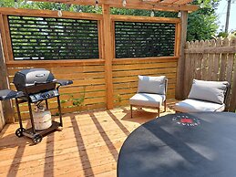 Anne's Windy Poplars Cottage Resort