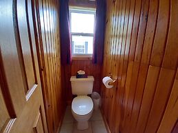 Anne's Windy Poplars Cottage Resort