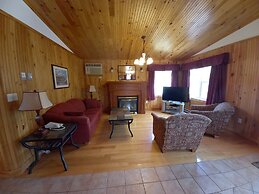 Anne's Windy Poplars Cottage Resort