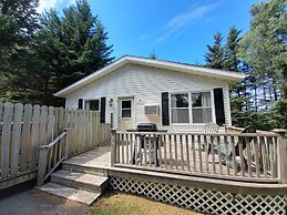 Anne's Windy Poplars Cottage Resort