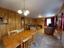 Anne's Windy Poplars Cottage Resort