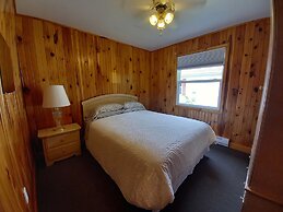 Anne's Windy Poplars Cottage Resort