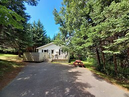 Anne's Windy Poplars Cottage Resort