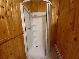 Anne's Windy Poplars Cottage Resort