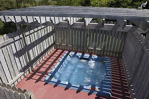 Anne's Windy Poplars Cottage Resort