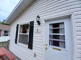 Anne's Windy Poplars Cottage Resort