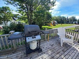 Anne's Windy Poplars Cottage Resort