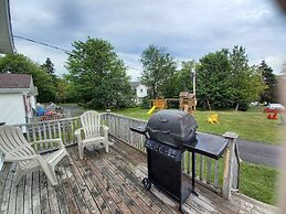 Anne's Windy Poplars Cottage Resort