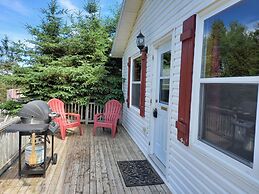 Anne's Windy Poplars Cottage Resort