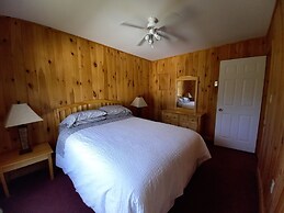 Anne's Windy Poplars Cottage Resort