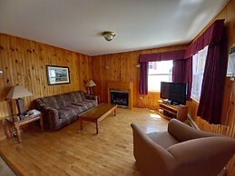 Anne's Windy Poplars Cottage Resort