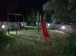 Domaine Papakonstantis Apartments To Let