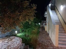 Domaine Papakonstantis Apartments To Let