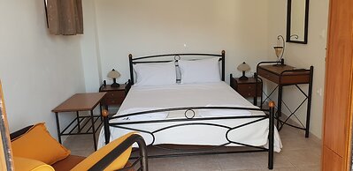 Domaine Papakonstantis Apartments To Let