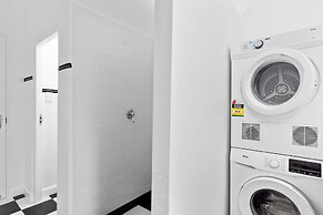 Deco Beach Luxury Apartments