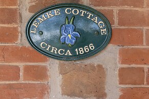 Lemke Cottage Moculta