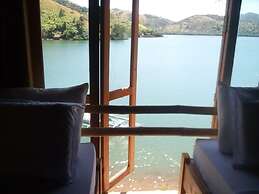 Borac Bay Bungalows Resort and Spa