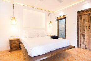 The Mandana Gili Air