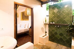 The Mandana Gili Air