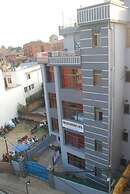 Three Boys Apartment and Guest House