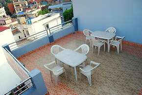 Three Boys Apartment and Guest House