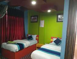 Three Boys Apartment and Guest House