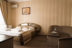 Hotel Complex Globus