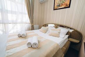 Hotel Complex Globus