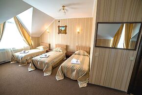 Hotel Complex Globus