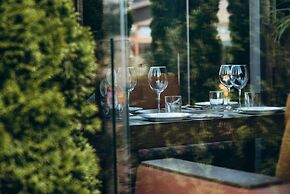 Hotel Complex Globus