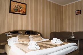 Hotel Complex Globus