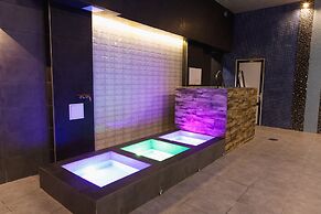 Hotel Complex Globus