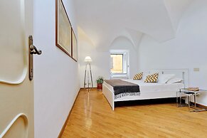 Clementina Charme - My Extra Home