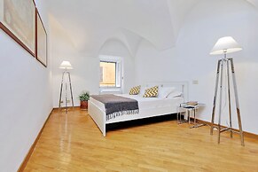 Clementina Charme - My Extra Home