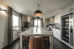 HARBR. boardinghouse