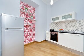 Cozy Tritone - My Extra Home