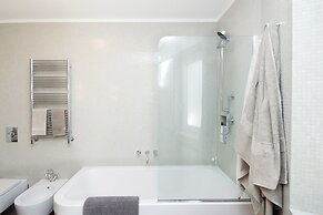 Crispi Luxury Apartments with Terrace - My Extra Home