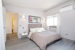 Crispi Luxury Apartments with Terrace - My Extra Home