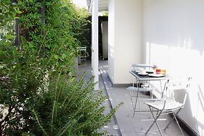 Crispi Luxury Apartments with Terrace - My Extra Home