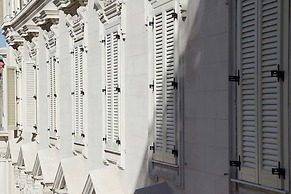 Crispi Luxury Apartments - My Extra Home