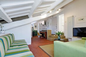 Monti Charme - My Extra Home