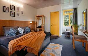 The Hosteller Bir
