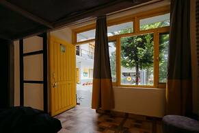 The Hosteller Bir