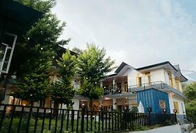 The Hosteller Bir