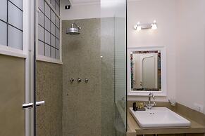 Farnese Charme - My Extra Home